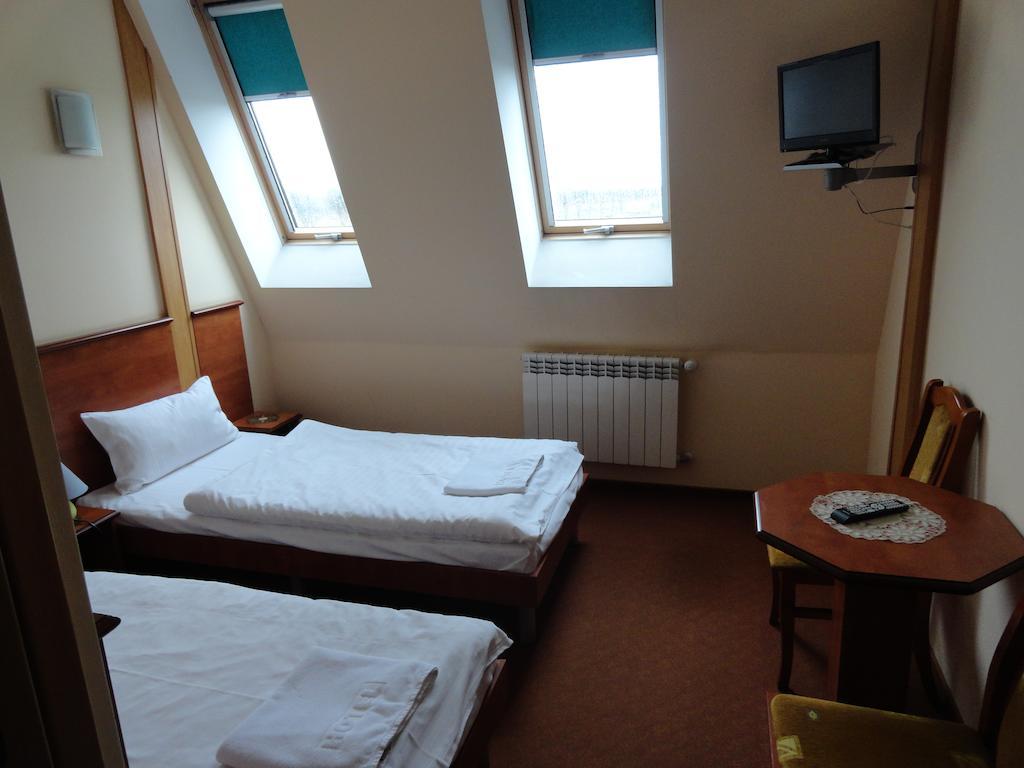 Hotel Wielkopolanka 스로다 비코폴스카 외부 사진